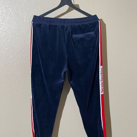 Sold - Picture 3 of 8